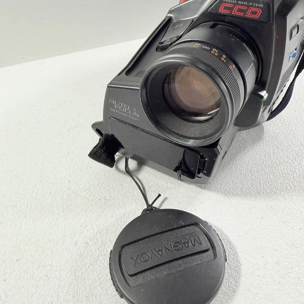 Vintage Magnavox Movie Maker VHS Camcorder CVJ310AV01 AS IS FOR PARTS REPAIR